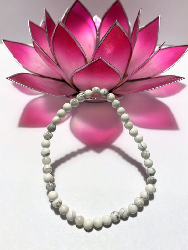 Howlit Armband (4 mm) Vit
