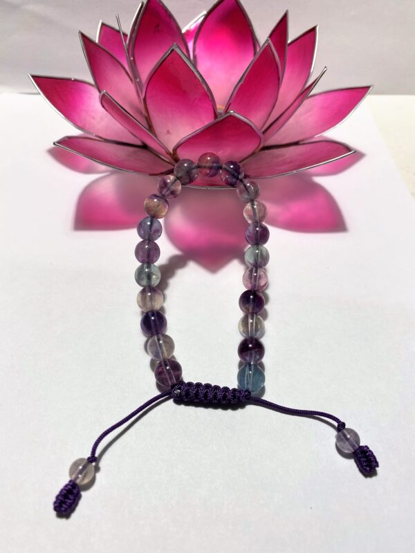 Fluorit Regnbåge Armband (8 mm) "Lucky Charm"